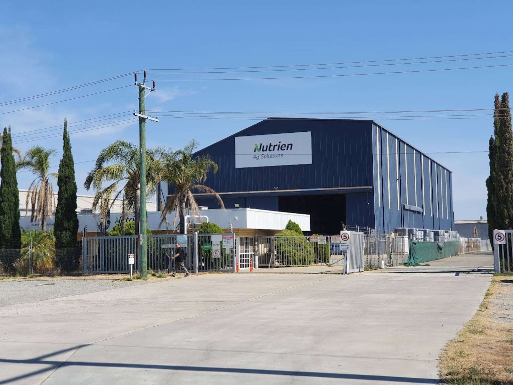 Nutrien Ag Solutions | 44 Thomas Rd, Kwinana Beach WA 6167, Australia | Phone: (08) 9419 5522