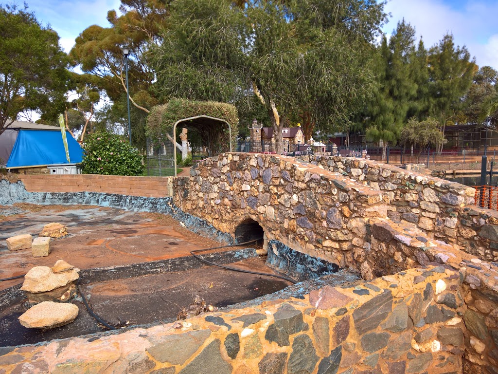 Kalgoorlie Boulder Community Garden Inc | 39 Memorial Dr, West Lamington WA 6430, Australia | Phone: 0422 995 728