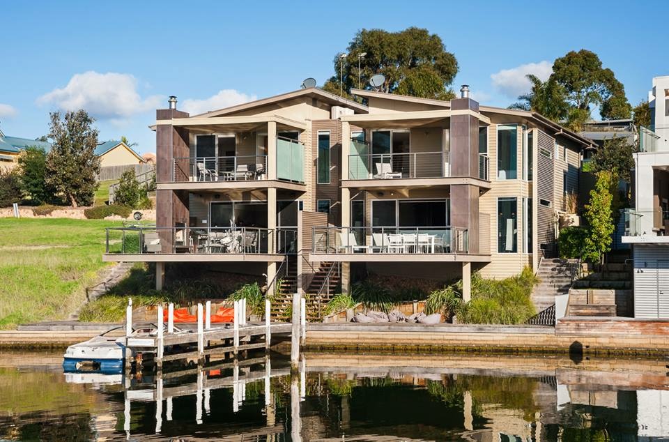 Gippsland Lakehouse A | lodging | 9A The Inlet, Paynesville VIC 3880, Australia | 0400992412 OR +61 400 992 412