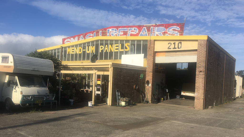 Mend-Um Panels Pty Ltd. | car repair | 210 Princes Hwy, South Nowra NSW 2541, Australia | 0244212425 OR +61 2 4421 2425