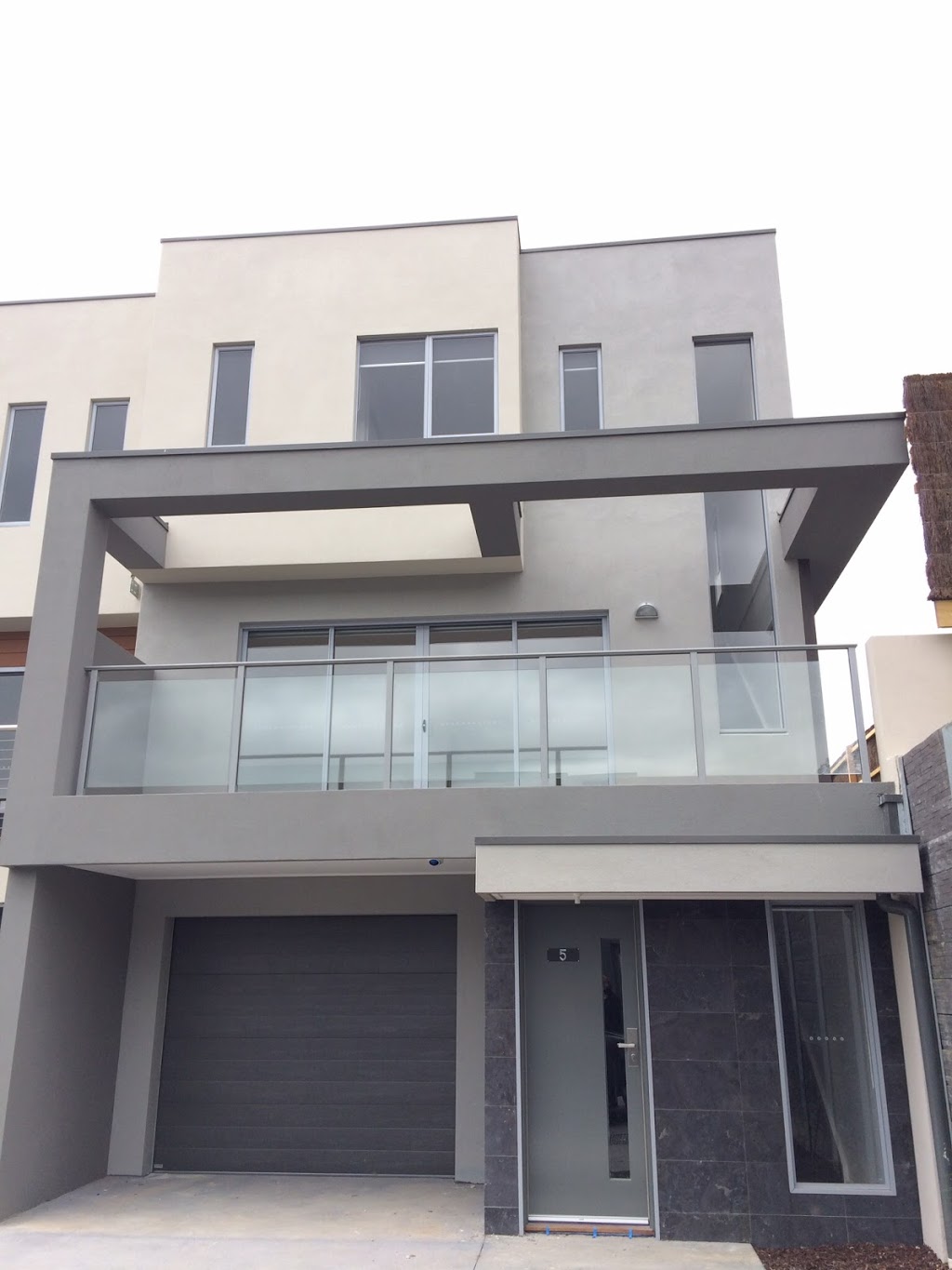 Tomson Property Rejuvenators | 5 Davit Court, Safety Beach VIC 3936, Australia | Phone: 0418 102 080