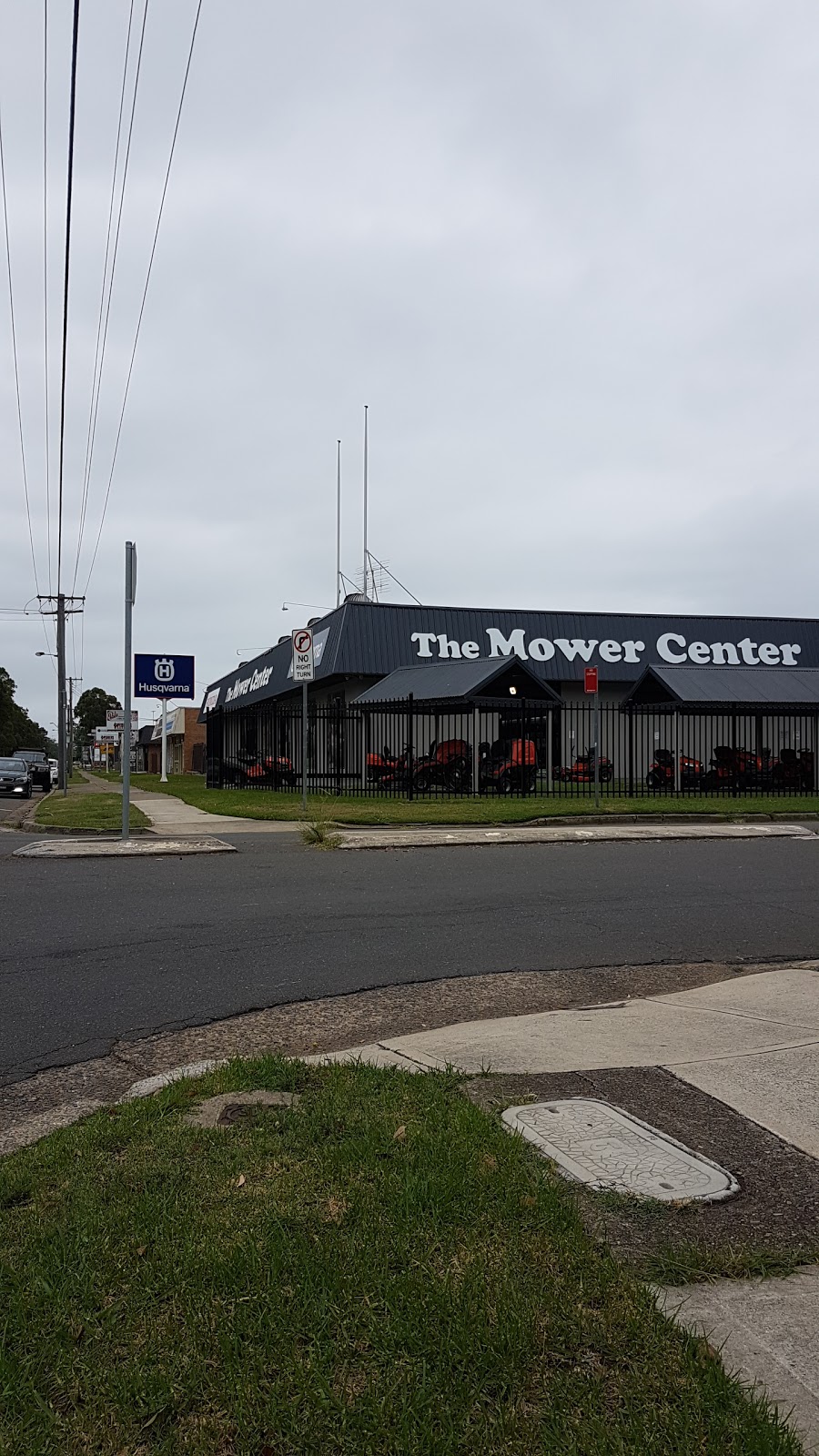 Penrith Mower Centre | hardware store | 29 York Rd, Jamisontown NSW 2750, Australia | 0247205800 OR +61 2 4720 5800