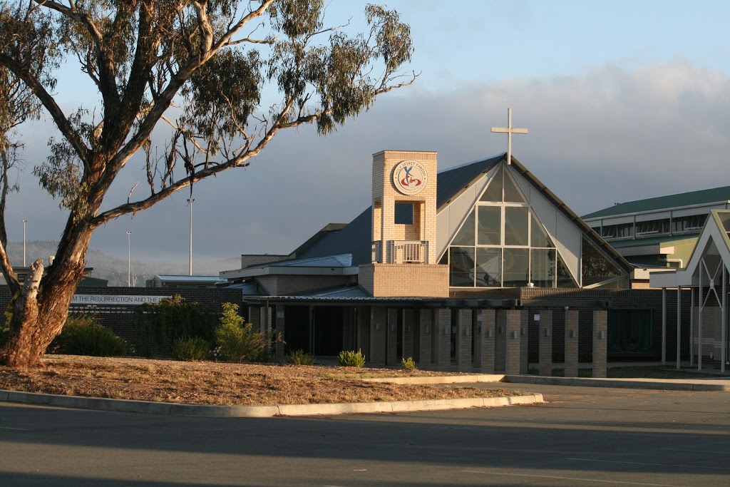 Holy Spirit Catholic Church | church | 93 Burdekin Ave, Amaroo ACT 2914, Australia | 0262429622 OR +61 2 6242 9622