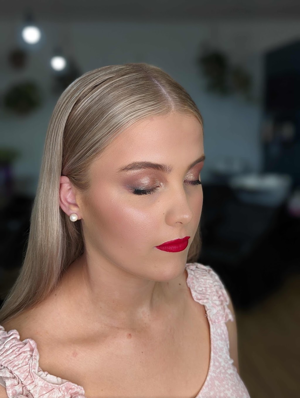 Sharayah Hill Makeup Artist | 55 Bennett St, Inverell NSW 2360, Australia | Phone: 0435 283 302