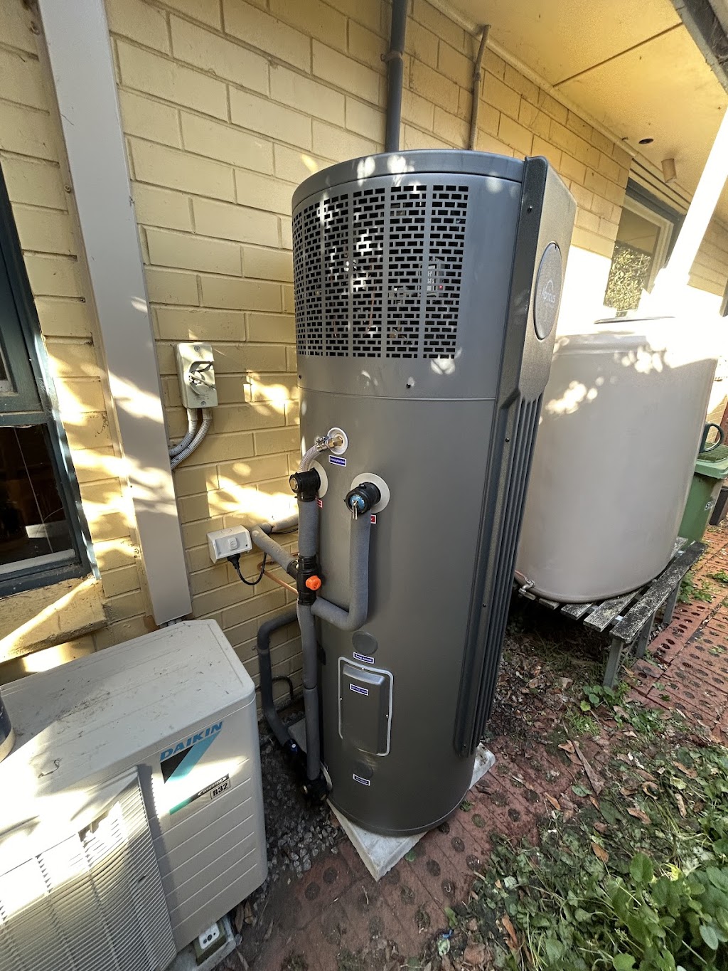 Newflo Plumbing | Unit 11/9-13 Supertubes Dr, Torquay VIC 3228, Australia | Phone: 0407 428 825