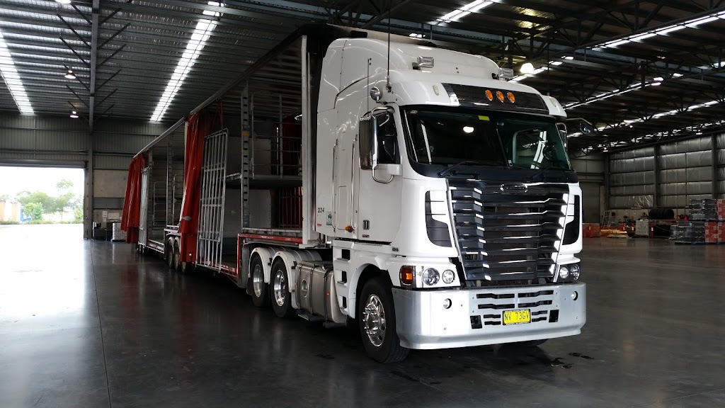 Jim Pearson Transport |  | 57 Logistics Pl, Larapinta QLD 4110, Australia | 0733738651 OR +61 7 3373 8651