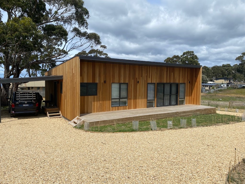 Roaring Beach House | lodging | Roaring Beach House, 48 Dunn Dr, Surveyors Bay TAS 7116, Australia | 0486045888 OR +61 486 045 888