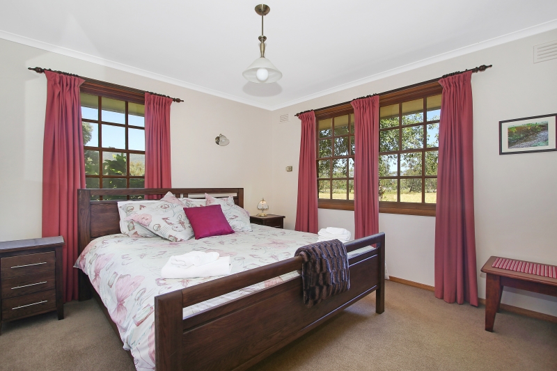 Merrivale Nut Groves | lodging | 251 Tawonga Road, Germantown VIC 3741, Australia | 0357552275 OR +61 3 5755 2275