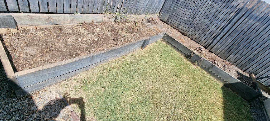 Cap Coast Man and Mower | Yeppoon Cres, Yeppoon QLD 4703, Australia | Phone: 0466 508 515