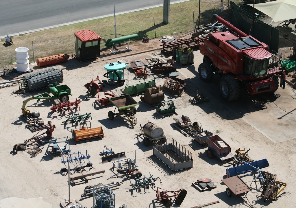 Murray Mallee Machinery | 195 Karinie St, Swan Hill VIC 3585, Australia | Phone: (03) 5033 1999 Murray Mallee Machinery | 195 Karinie St, Swan Hill VIC 3585, Australia | Phone: (03) 5033 1999