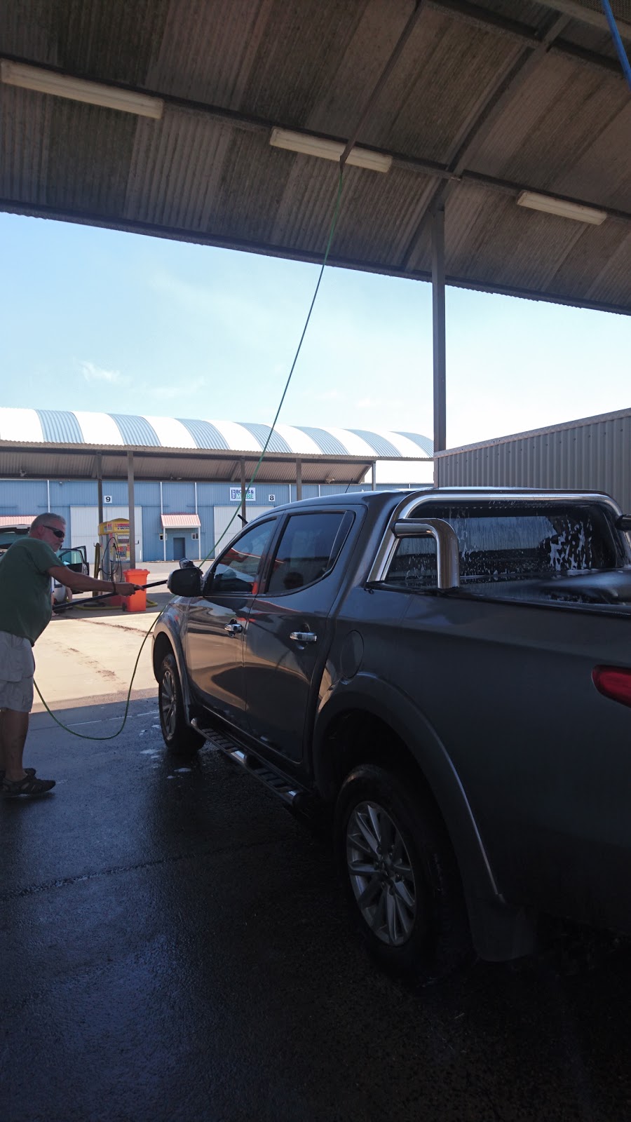 Lockyer Car and Dog Wash | car wash | 37 Western Dr, Gatton QLD 4343, Australia | 0408746850 OR +61 408 746 850