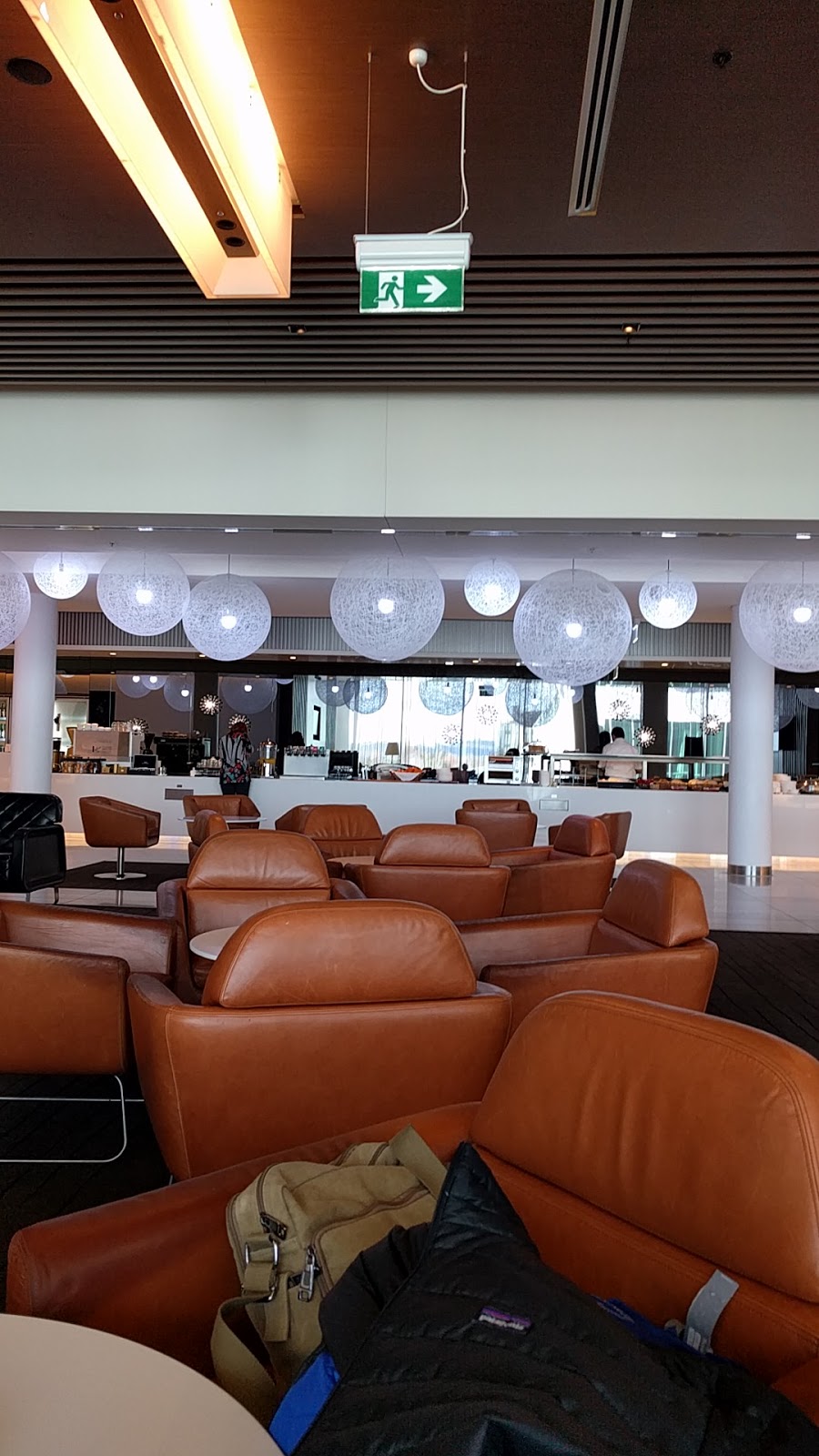 Qantas Business Lounge Canberra | night club | Canberra Airport, Terminal Ave, Pialligo ACT 2609, Australia | 131131 OR +61 131131