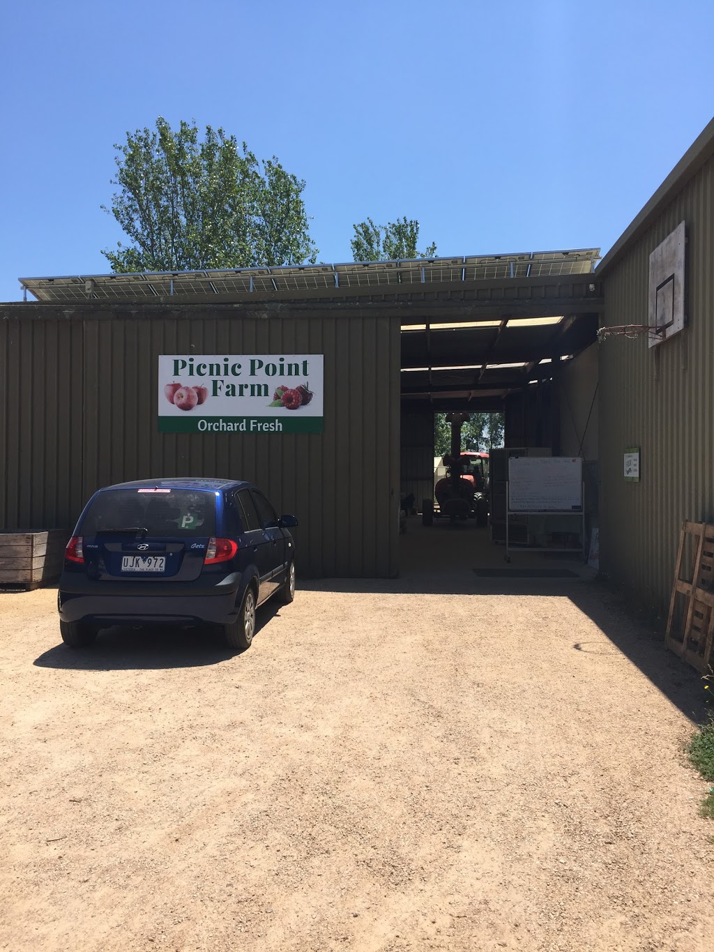 Picnic Point Farm | 172 Drevermann St, Bairnsdale VIC 3875, Australia | Phone: (03) 5152 6206