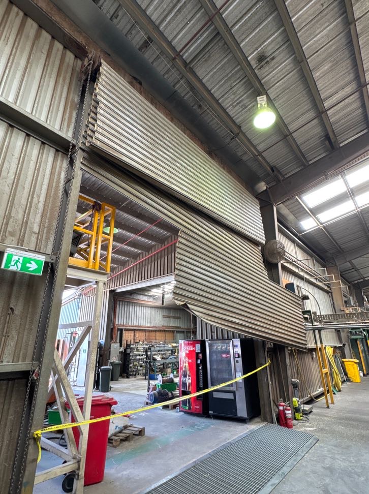 Rolltec - Commercial Doors & Gates | 3/13 Brewer St, Clontarf QLD 4019, Australia | Phone: 1800 443 667