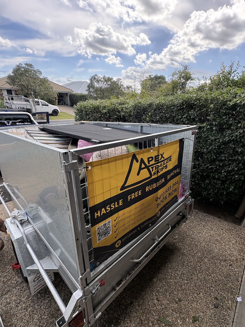 Apex Trailer Skips | 2 Queen St, Redcliffe QLD 4020, Australia | Phone: 0413 533 302