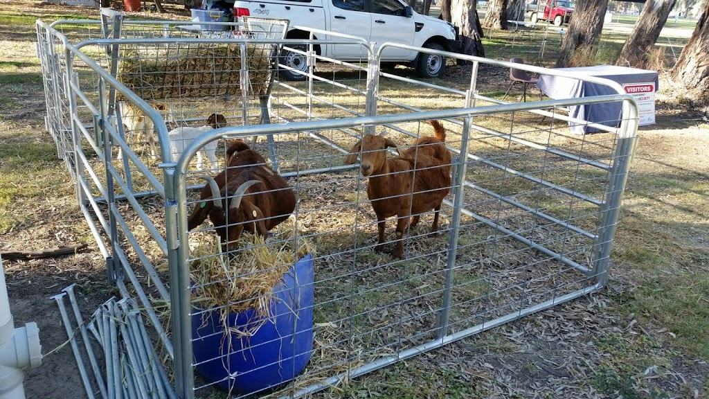 Affordable Gates and Hay Feeders | 17 Lyons Rd, Cohuna VIC 3568, Australia | Phone: 0437 796 990