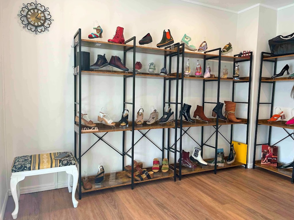 That Shoe Shop | 92-94 Main Western Rd, Tamborine Mountain QLD 4272, Australia | Phone: 0438 496 923