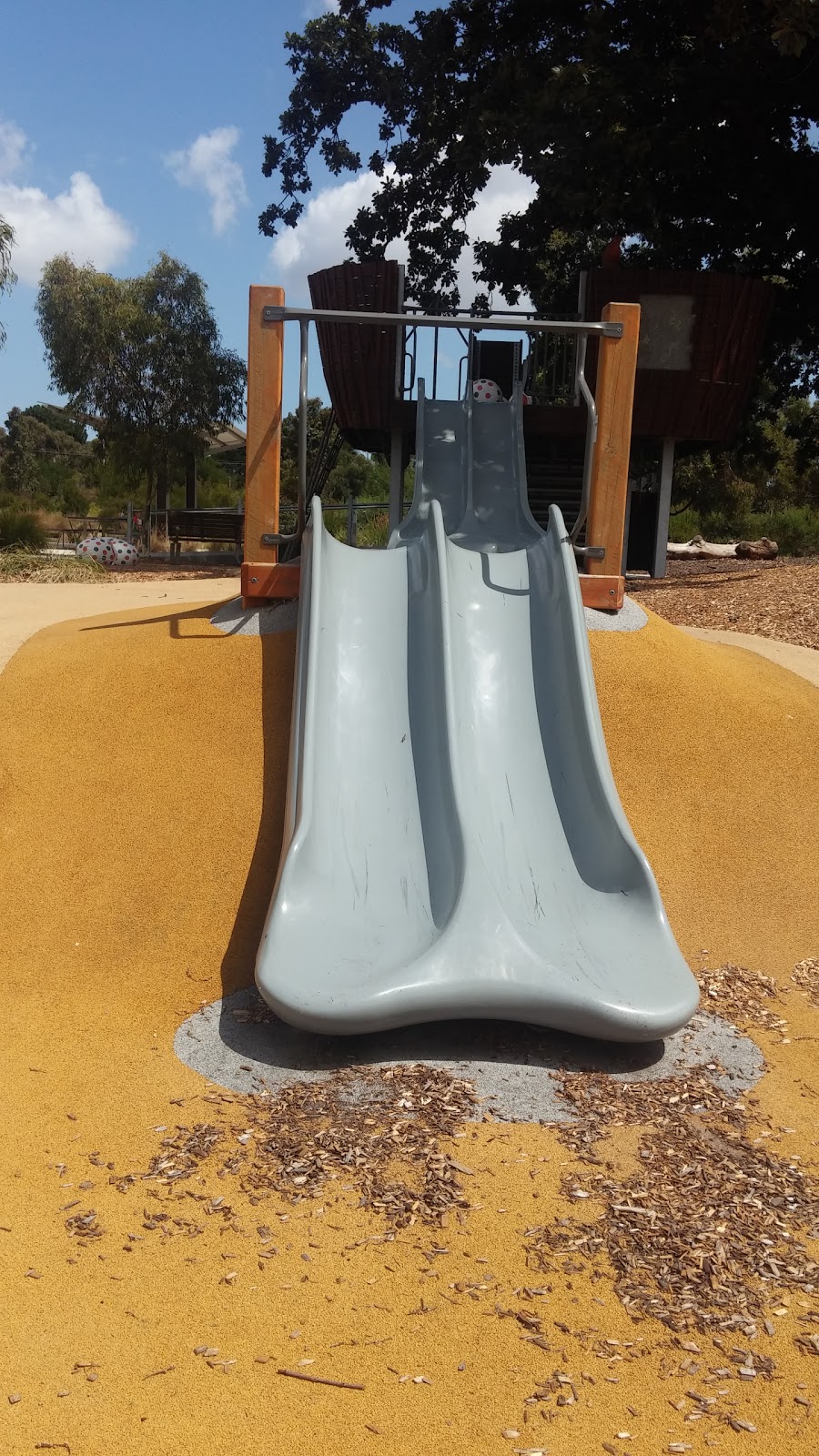 Heathland CCT Childrens Park | park | Heathland CCT, Cranbourne East VIC 3977, Australia