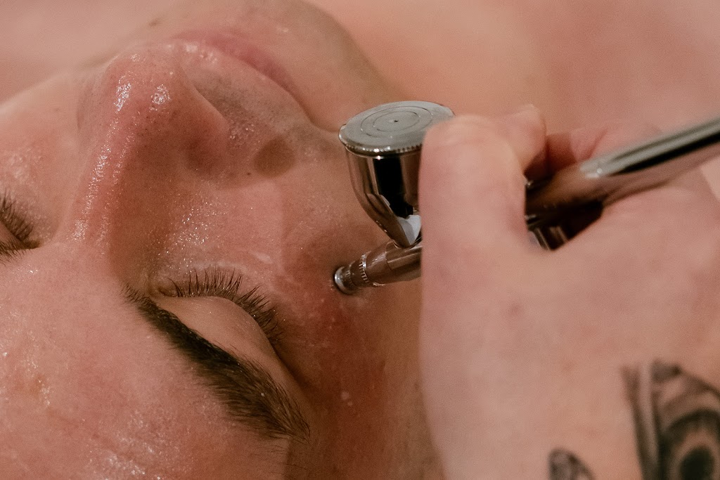 Jade with Envy | Lady Bay Resort/ Lady Bay Treatment Rooms, 2 Pertobe Rd, Warrnambool VIC 3280, Australia | Phone: 0400 769 315