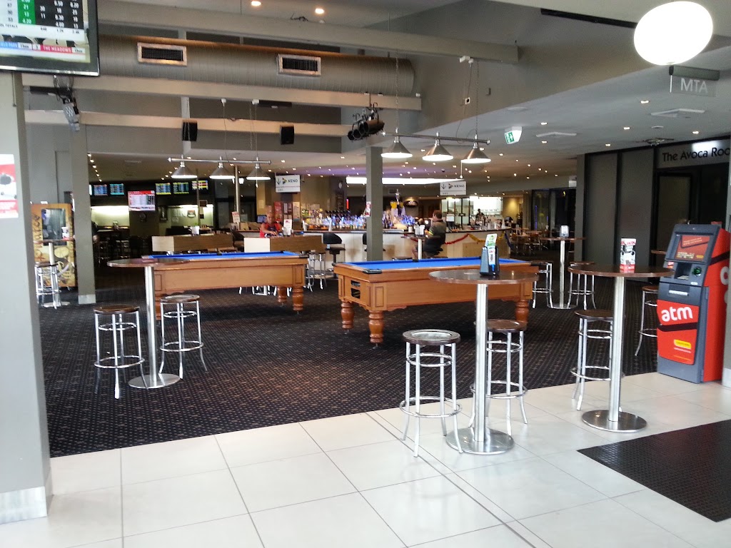 Sugarland Tavern | bar | 52 Johnston St, Avoca QLD 4670, Australia | 0741505999 OR +61 7 4150 5999