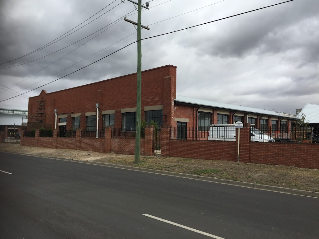 West Carr & Harvey | East 13, Federal Mills Park, 33 Mackey St, North Geelong VIC 3215, Australia | Phone: (03) 5222 4522