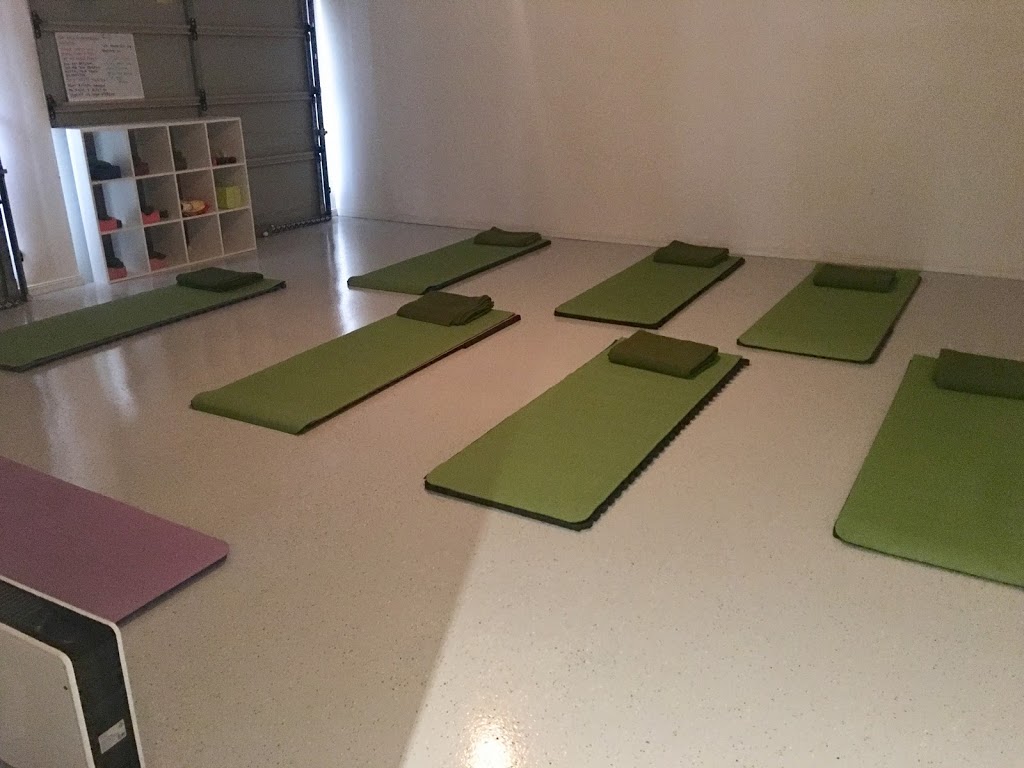 Aum Yoga & Meditation | school | 9 Jordyn St, Tarneit VIC 3029, Australia | 0477266420 OR +61 477 266 420