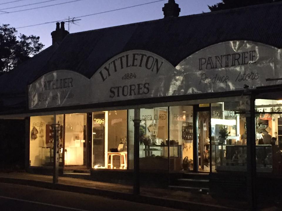 Lyttleton Stores | 1/2 Badgery Cres, Lawson NSW 2783, Australia | Phone: (02) 4759 3478