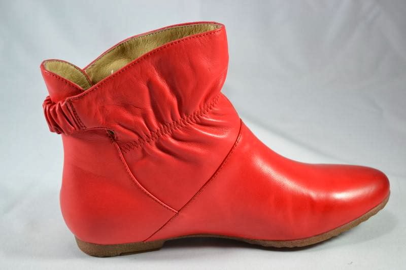Strath Shoe Box | shoe store | 1/41 Commercial Rd, Strathalbyn SA 5255, Australia | 0885364111 OR +61 8 8536 4111