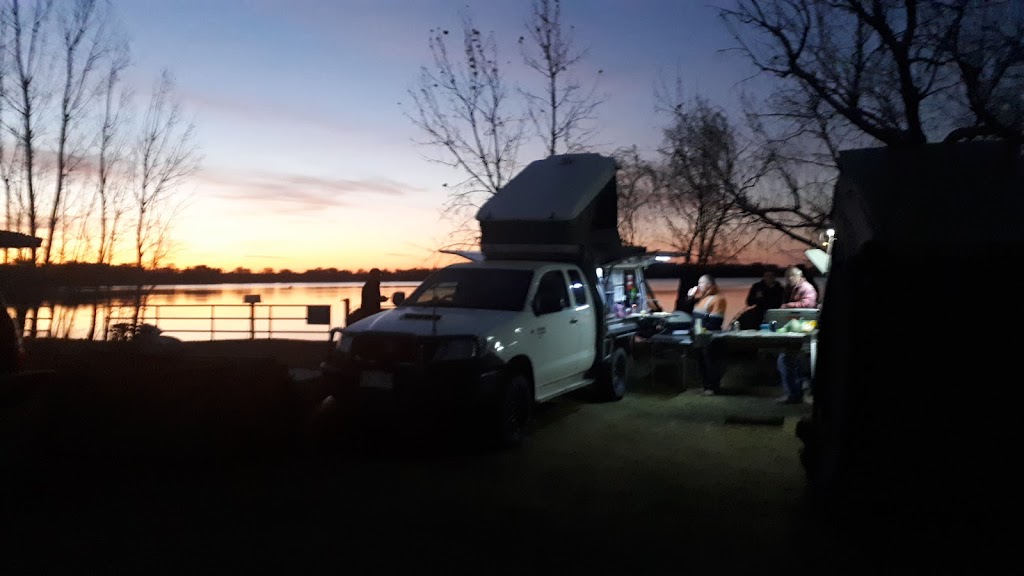 Broken Hill Speedboat Club Inc | 15kms West of Menindee Steve Hutton Drive, Copi Hollow NSW 2879, Australia | Phone: 0491 250 915