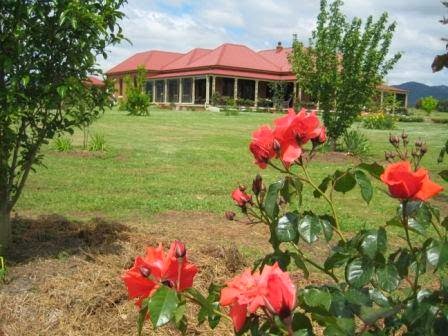 Applegum Homestead Boutique Bed and Breakfast | lodging | 312 Castlereagh Hwy, Mudgee NSW 2850, Australia | 0263723529 OR +61 2 6372 3529