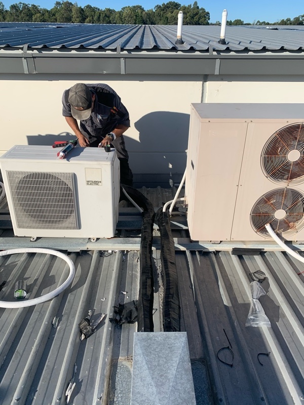 Ice Blast Air Conditioning and Electrical | general contractor | 113-119 Teviot Rd, Carbrook QLD 4130, Australia | 1300134041 OR +61 1300 134 041
