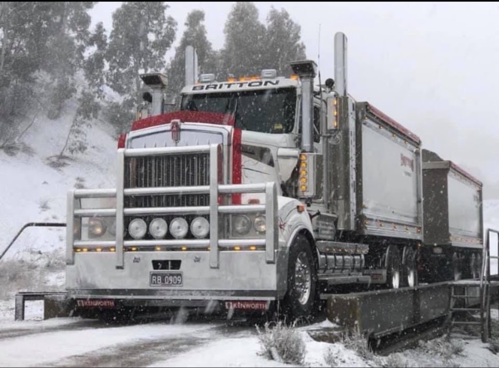 Brittons Transport Pty Ltd | 310 Dromore Rd, Chakola NSW 2630, Australia | Phone: 0418 604 673