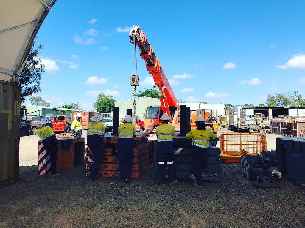 Dynamic Crane Hire | 6 Powell St, Emerald QLD 4720, Australia | Phone: 0458 923 657