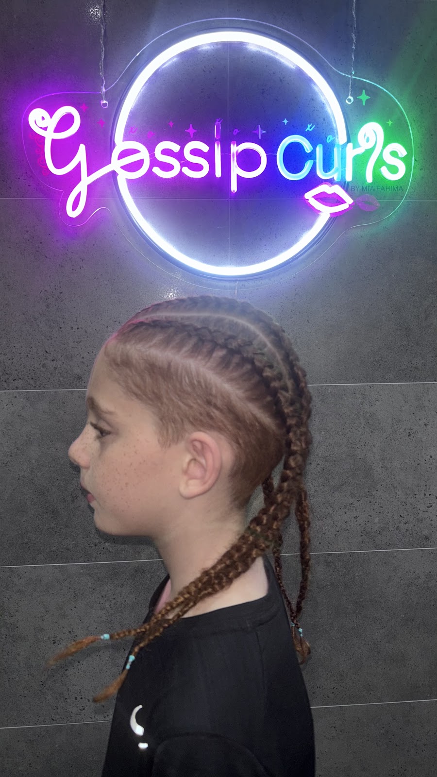 Gossip Curls | Bobadah St, Kingsgrove NSW 2208, Australia | Phone: 0459 125 604