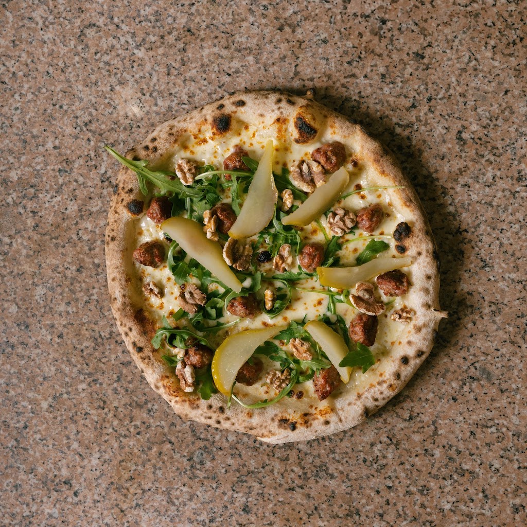 Robertos Italian & Pizzeria | 42 Hoddle St, Robertson NSW 2577, Australia | Phone: 0423 314 295