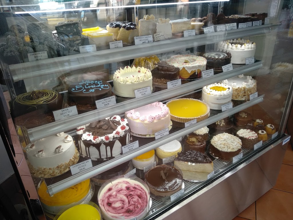 Heavenly Cheesecakes | bakery | stud park shopping center, 5A/1101 Stud Rd, Rowville VIC 3178, Australia | 0397640877 OR +61 3 9764 0877