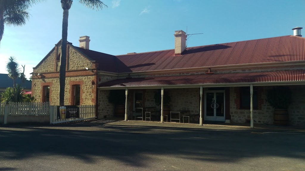 Yankalilla Hotel | 105 Main S Rd, Yankalilla SA 5203, Australia | Phone: (08) 8558 2011