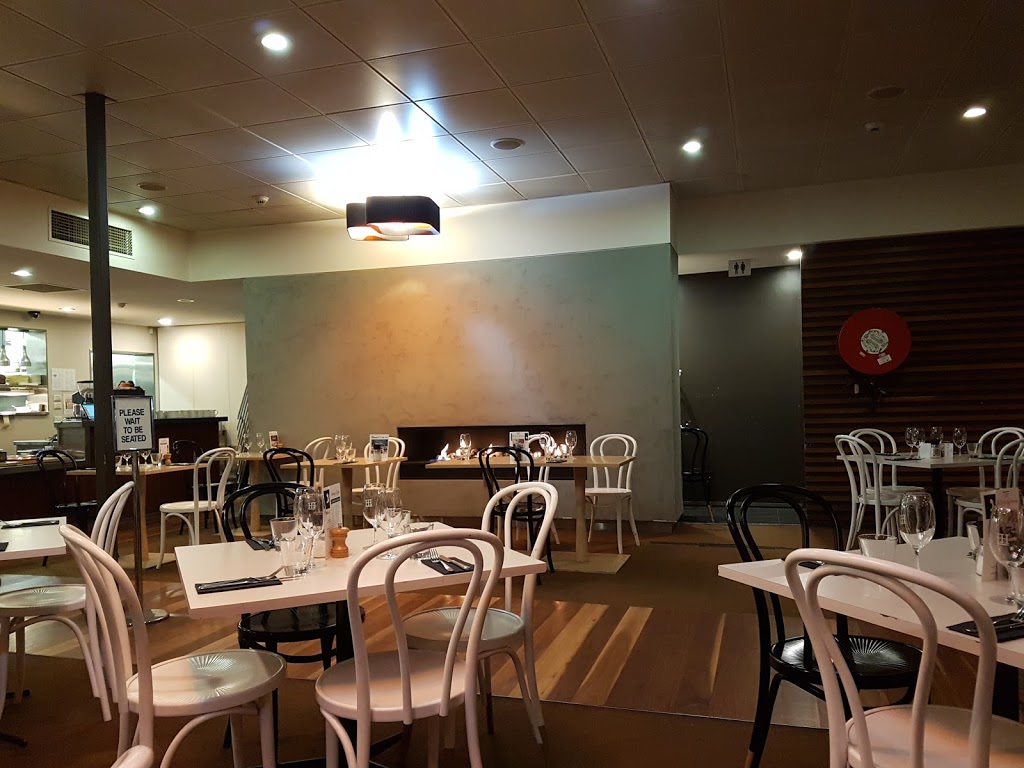 The Deck Bar & Bistro | restaurant | 23 Cook St, Flinders VIC 3929, Australia | 0359890201 OR +61 3 5989 0201