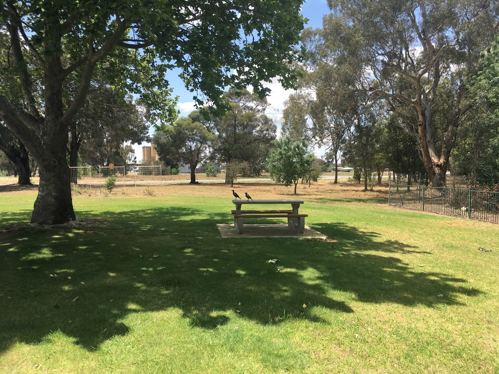 Mary Lawson Wayside Rest | park | Finley NSW 2713, Australia