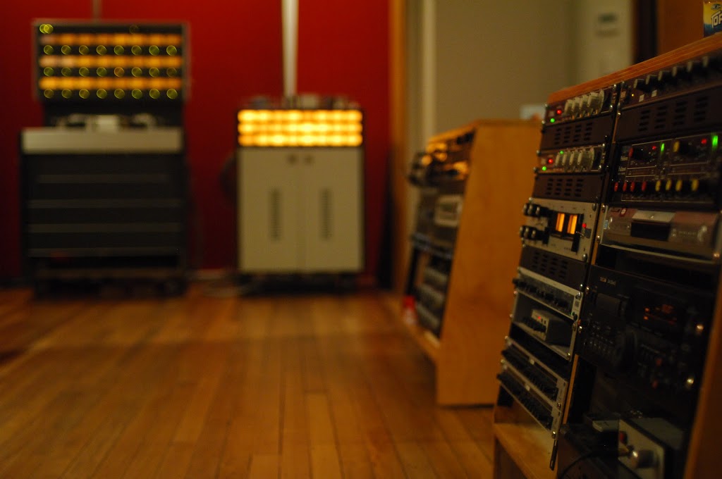 Head Gap Recording Studio | electronics store | 231 Dundas St, Preston VIC 3072, Australia | 0394806280 OR +61 3 9480 6280