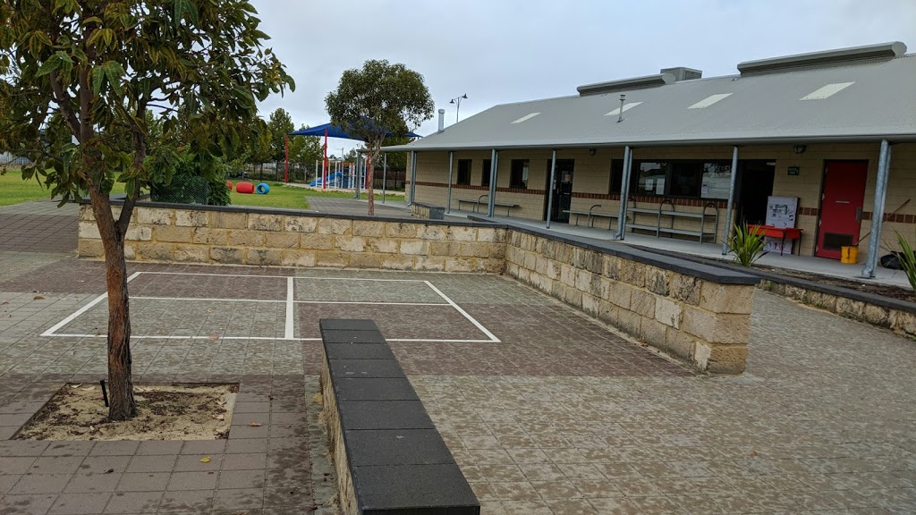 Aveley Primary School | school | 8 Bolero Rd, Aveley WA 6069, Australia | 0862965466 OR +61 8 6296 5466