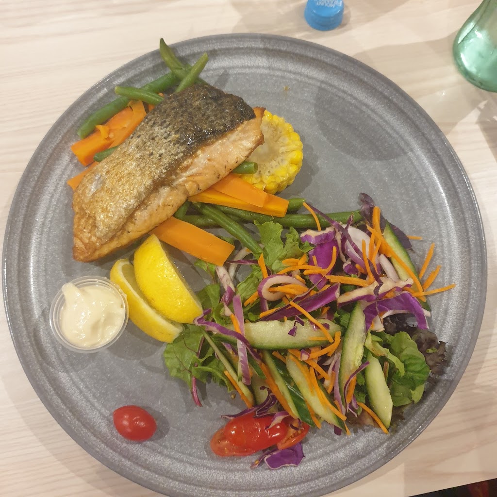 PADDLES AT NEPEAN ROWERS | 32 Bruce Neale Dr, Penrith NSW 2750, Australia | Phone: (02) 4731 2255