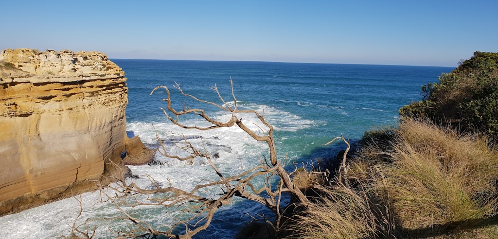 The Bakers Oven | Bakers oven Track, off, Great Ocean Rd, Port Campbell VIC 3269, Australia | Phone: 13 19 63