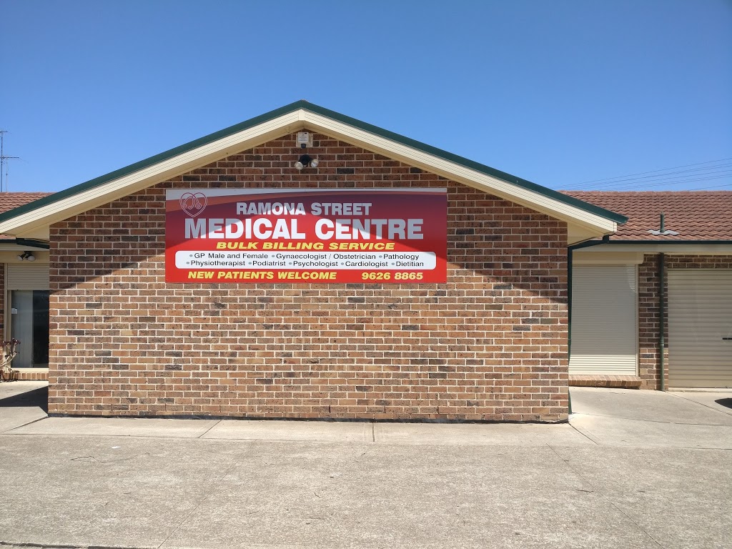 Ramona Street Medical Centre | hospital | 42 Pearce Rd, Quakers Hill NSW 2763, Australia | 0296268865 OR +61 2 9626 8865