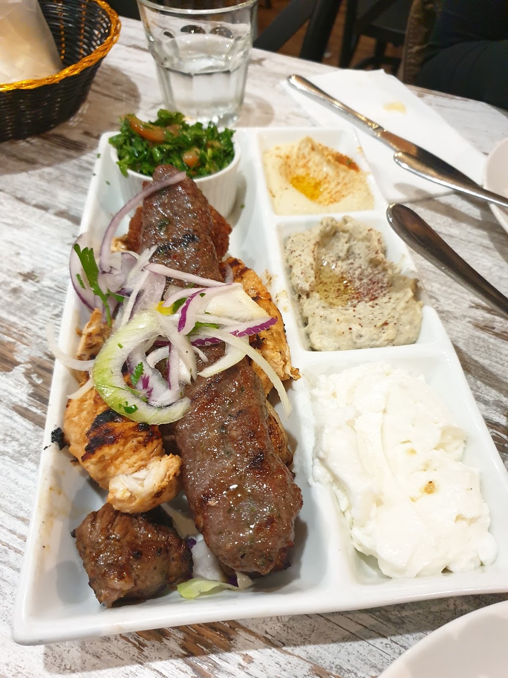 Fattoosh Lebanese Restaurant | 330 Penshurst St, North Willoughby NSW 2068, Australia | Phone: (02) 9882 2206