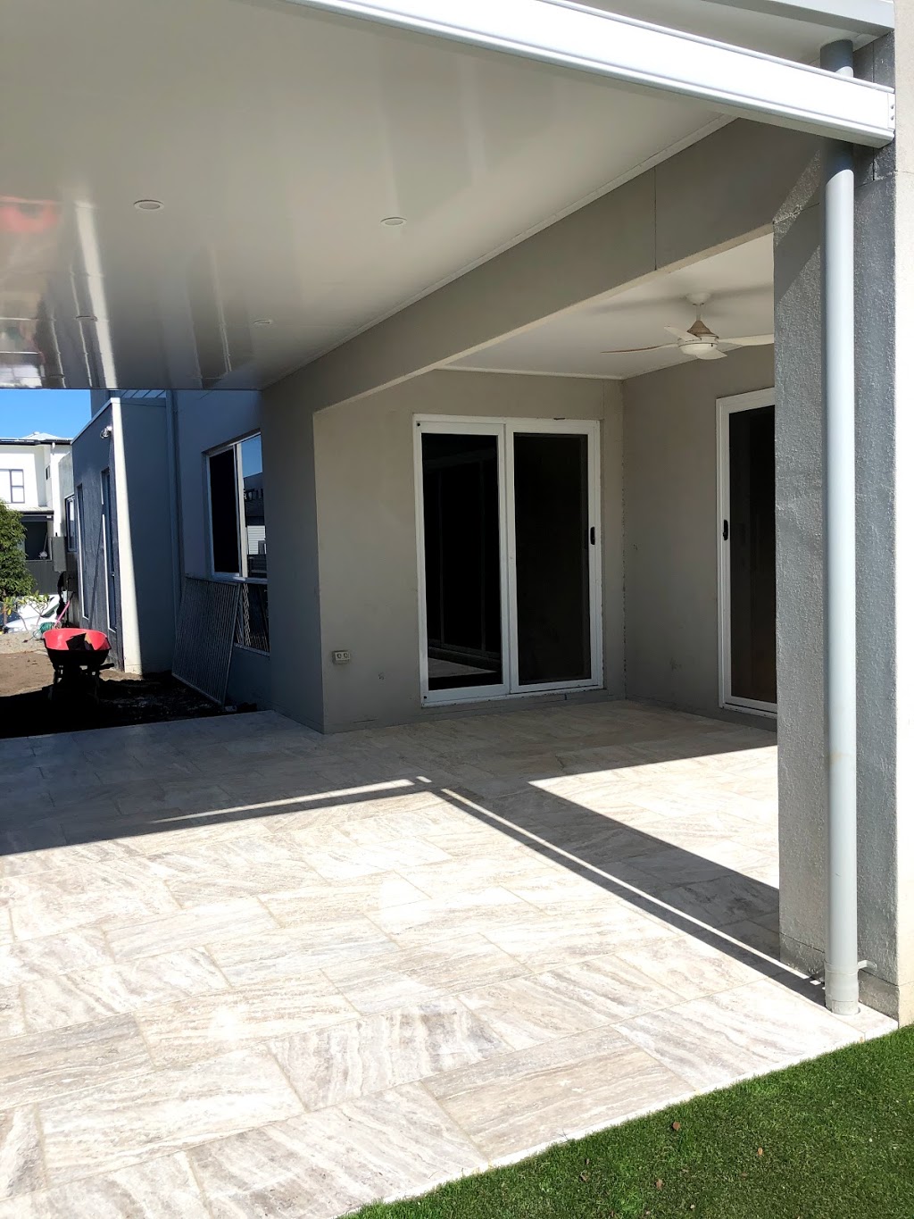 Southern X tiling | 3 Mirella Ct, Waterford QLD 4133, Australia | Phone: 0403 326 731