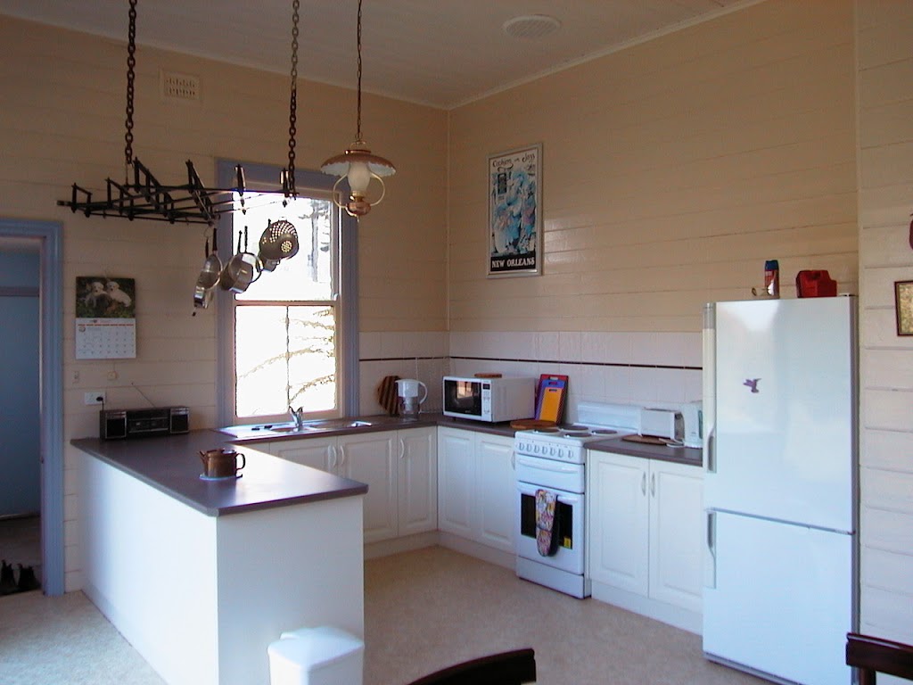 Twitchers Cottage | lodging | 1156 Darnum-Allambee Rd, Cloverlea VIC 3822, Australia | 0403051853 OR +61 403 051 853