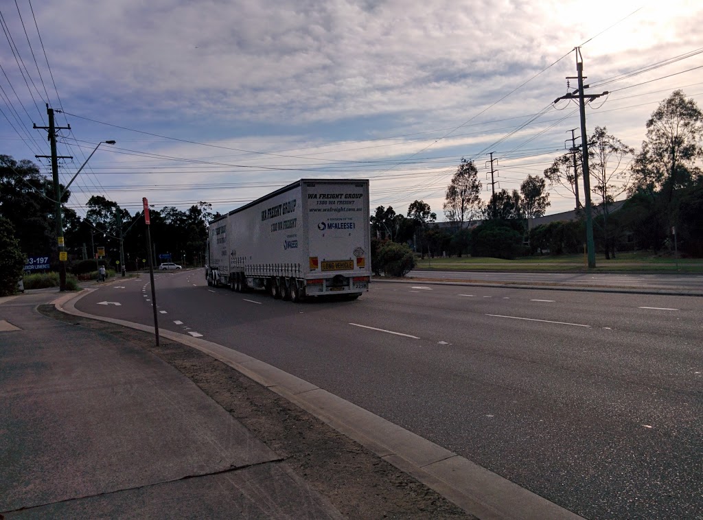 Hertz Truck Rental Smithfield | 6 Long St, Smithfield NSW 2164, Australia | Phone: (02) 9609 4664