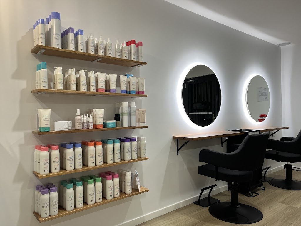 Vanessas Hair in Heritage | 23 Henry Lawson Dr, Pakenham VIC 3810, Australia | Phone: 0483 829 942