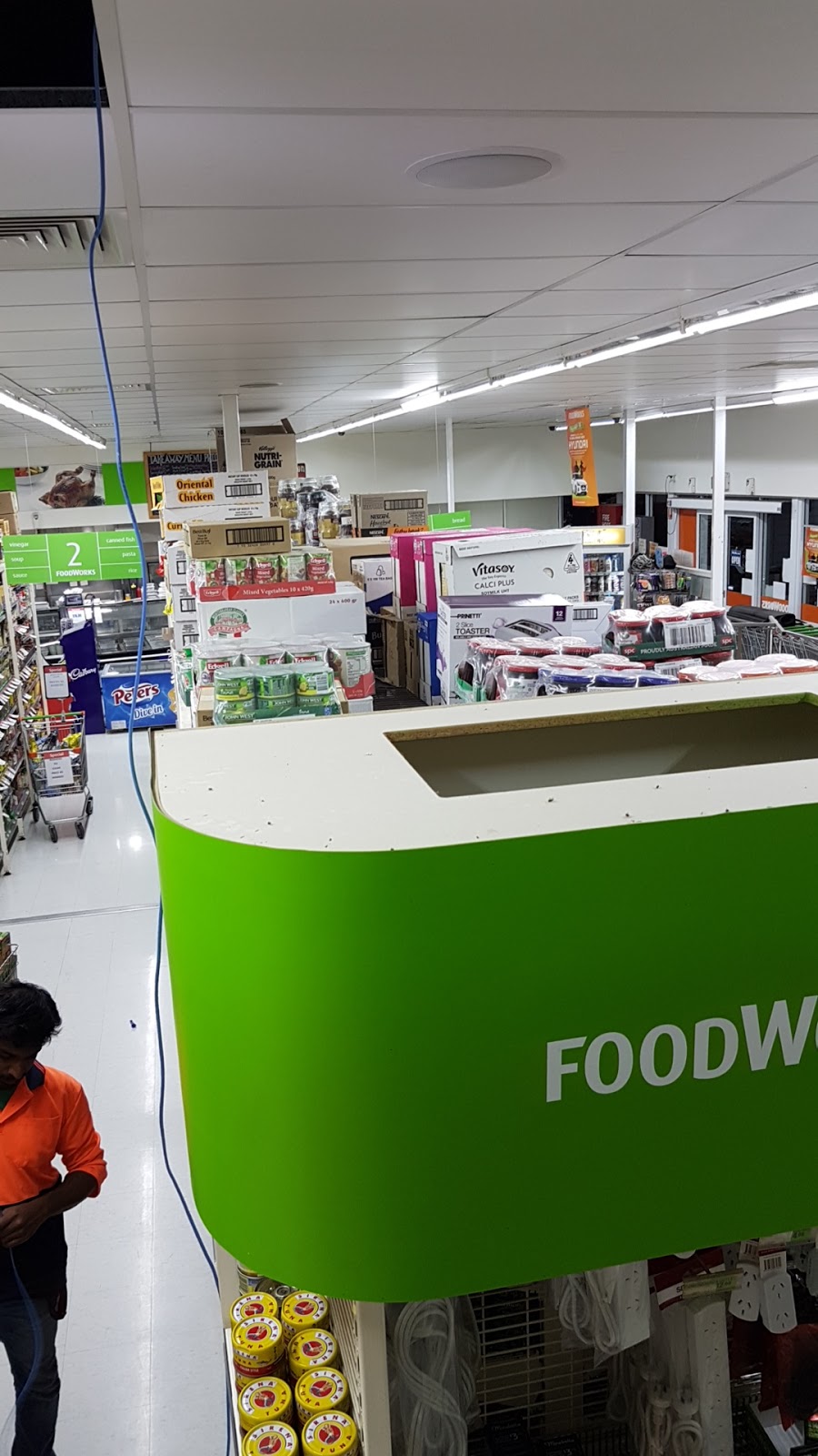 FoodWorks | supermarket | 58 Clark St, Clifton QLD 4361, Australia | 0746973350 OR +61 7 4697 3350